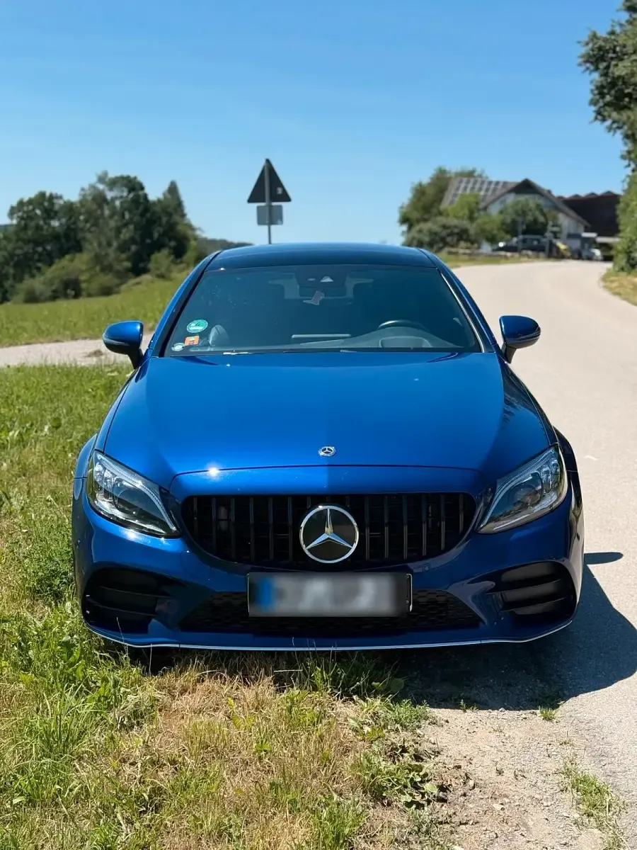 Gebraucht Mercedes C300 AMG line 245 PS (180 kW) 2019 Blau Coupé