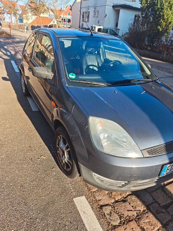 Gebraucht Ford Fiesta 60 PS (44 kW) 2002 Blau Kleinwagen