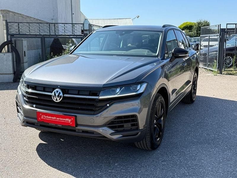Grau Gebraucht 2020 VW Touareg Elegance SUV | 29.999 € (Guter Preis) - Bild 1/4