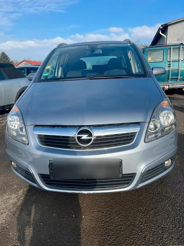 Grau Gebraucht 2006 Opel Zafira Van / Kleinbus | 3.200 € (Fairer Preis) - Bild 1/4