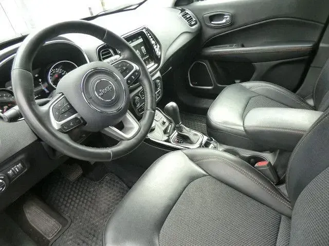 Gebraucht Jeep Compass Limited 170 PS (125 kW) 2018 Schwarz SUV