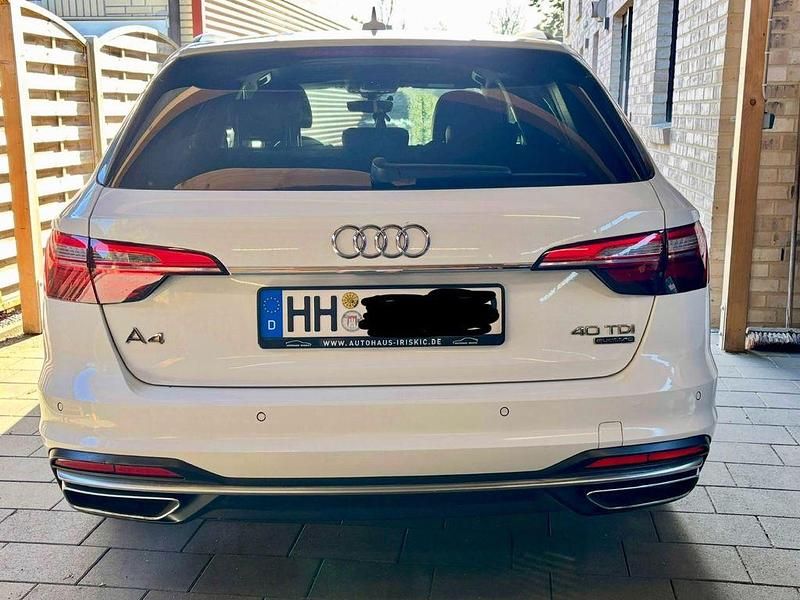 Używany Audi A4 S-Line 190 KM (139 kW) 2019 Biały Kombi