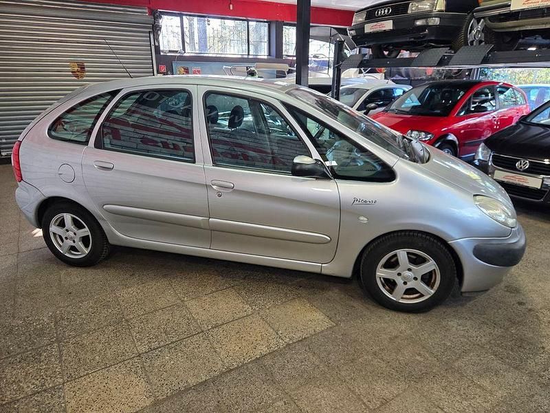 Gebraucht Citroën Xsara Picasso Tonic 95 PS (69 kW) 2003 Silber Van / Kleinbus