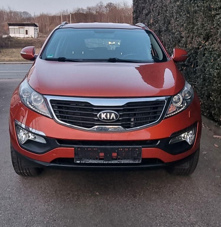 Gebraucht Kia Sportage Spirit 116 PS (85 kW) 2013 Orange SUV