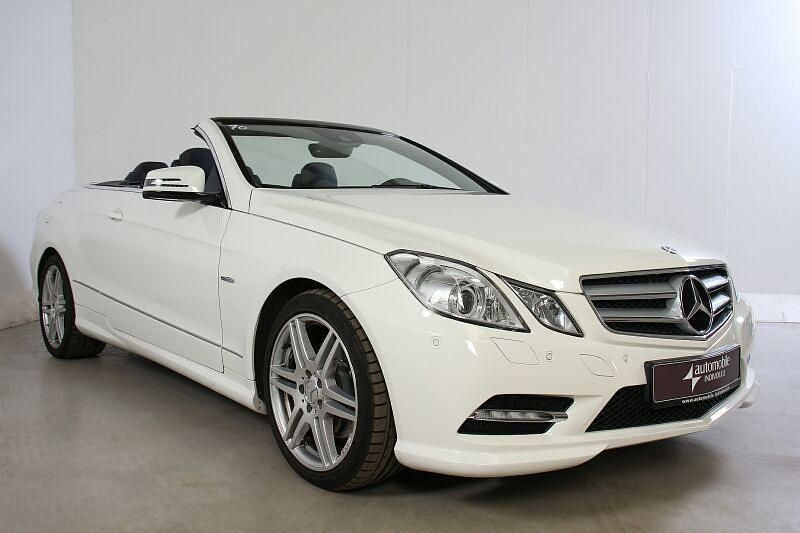 Gebraucht Mercedes E350 AMG 306 PS (225 kW) 2012 Calcite white Cabrio