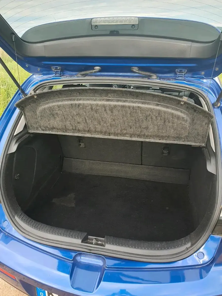 Gebraucht Mazda 3 107 PS (78 kW) 2008 Blau Kleinwagen