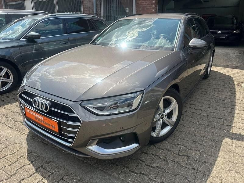 Grau Gebraucht 2022 Audi A4 Advanced Kombi | 22.580 € (Superpreis) - Bild 1/4