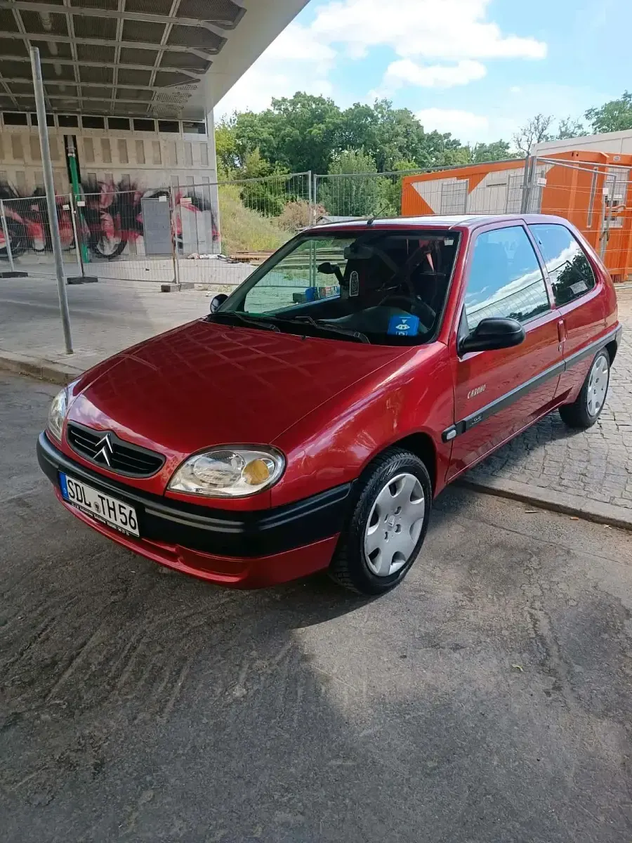 Gebraucht Citroën Saxo 60 PS (44 kW) 2002 Rot Kleinwagen