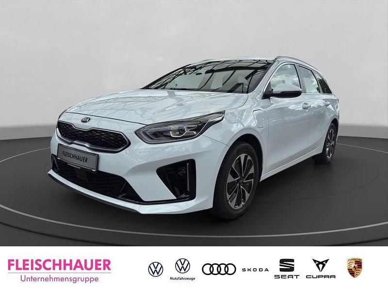 Wd) cararraweiss (weiss Gebraucht 2021 Kia Ceed Sportswagon Spirit Kombi | 17.880 € (Superpreis) - Bild 1/4