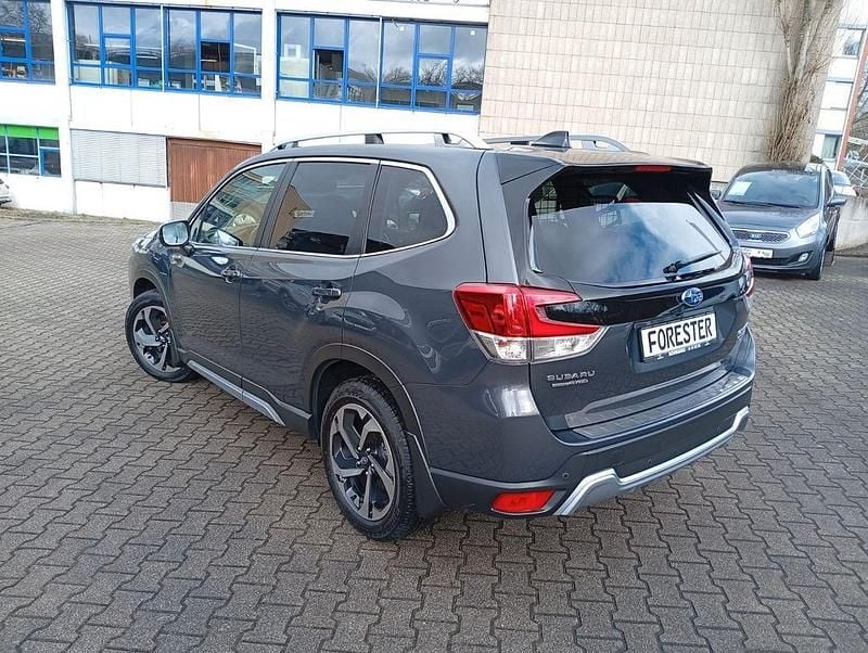 Gebraucht Subaru Forester Platinum 150 PS (110 kW) 2024 Grau SUV