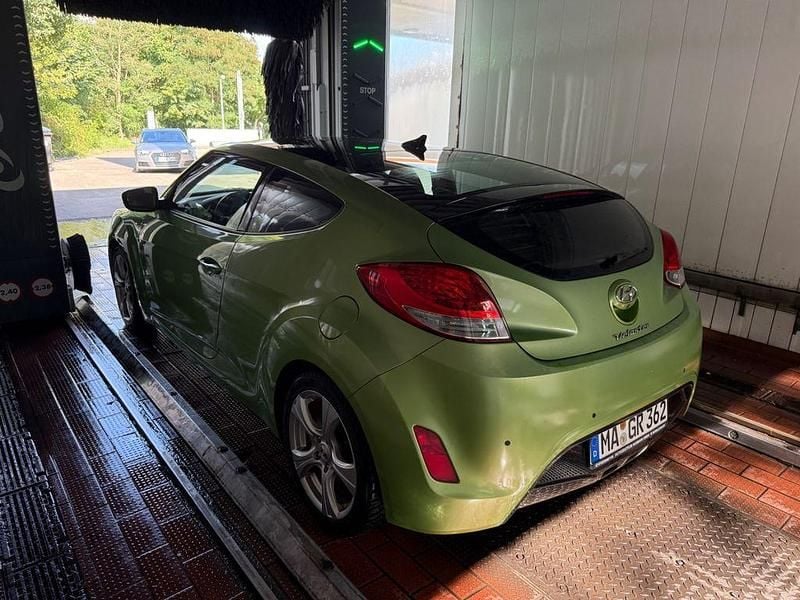 Gebraucht Hyundai Veloster Premium 140 PS (102 kW) 2012 Grün Kleinwagen