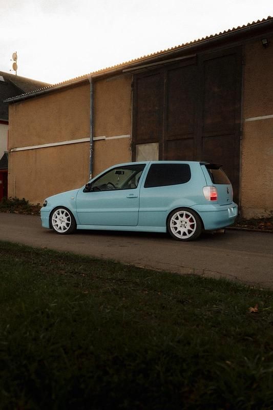 Gebraucht VW Polo 60 PS (44 kW) 2001 Blau Kleinwagen