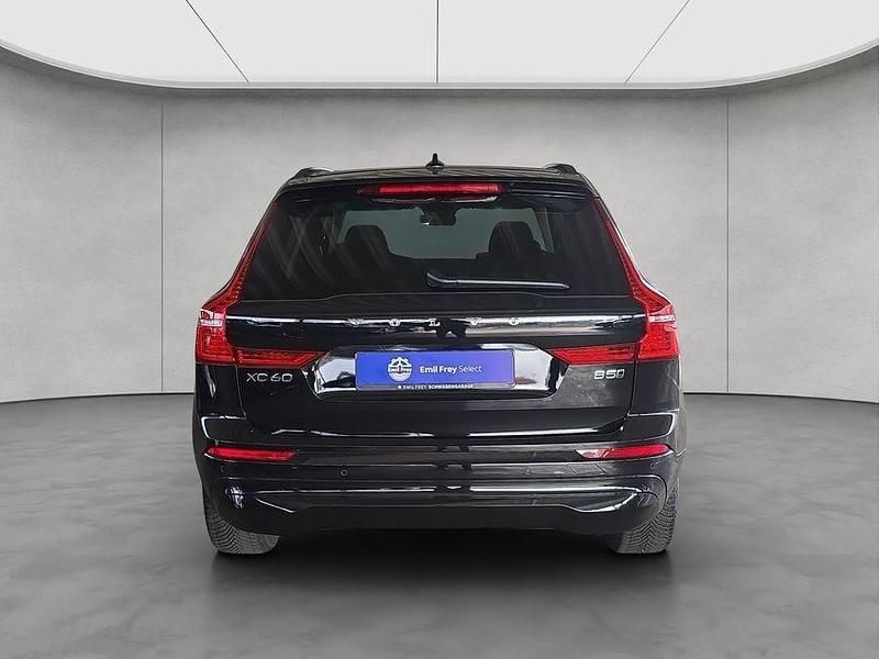 Gebraucht Volvo XC60 Core 250 PS (183 kW) 2024 Schwarz SUV