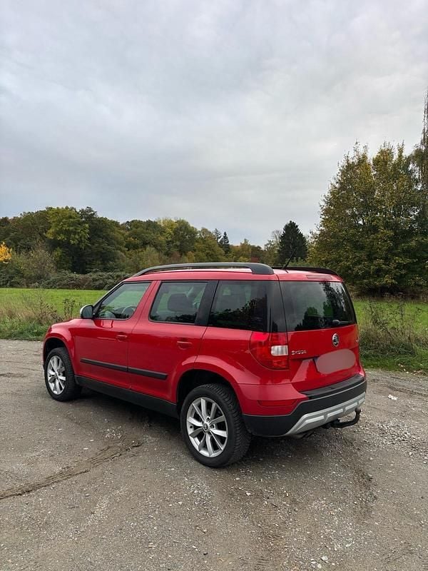 Gebraucht Skoda Yeti 140 PS (102 kW) 2014 Rot SUV