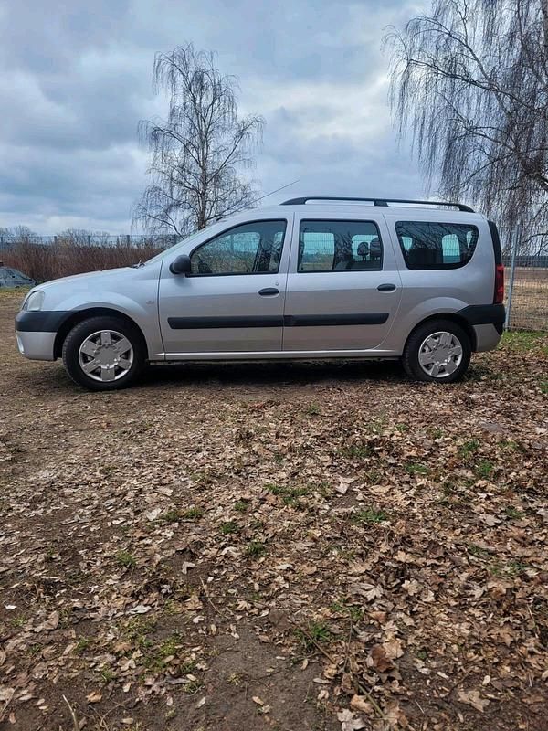 Gebraucht Dacia Logan 105 PS (77 kW) 2007 Silber Kombi