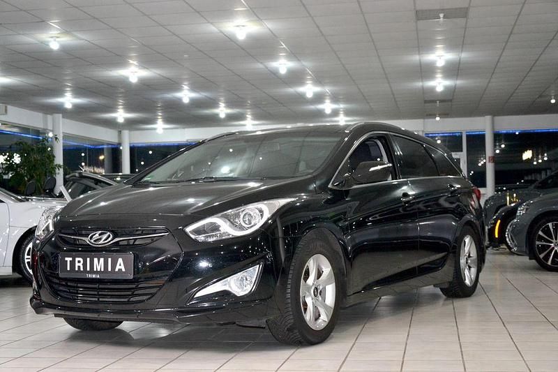 Gebraucht Hyundai i40 177 PS (130 kW) 2012 Schwarz Kombi