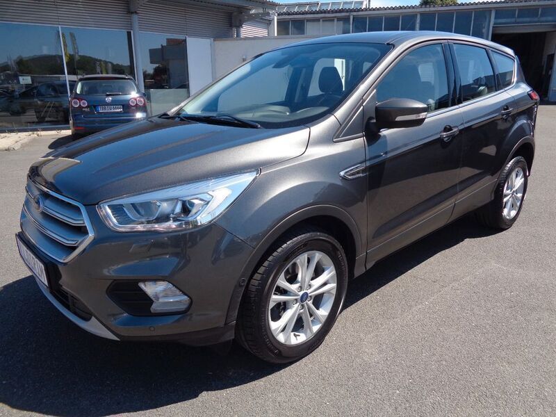 Grau Gebraucht 2019 Ford Kuga Titanium SUV | 12.990 € (Fairer Preis) - Bild 1/4