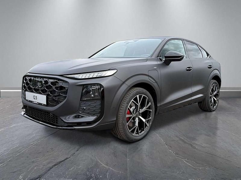 Neu Audi Q3 272 PS (200 kW) 2026 Madeirabraun polarmatteffekt SUV