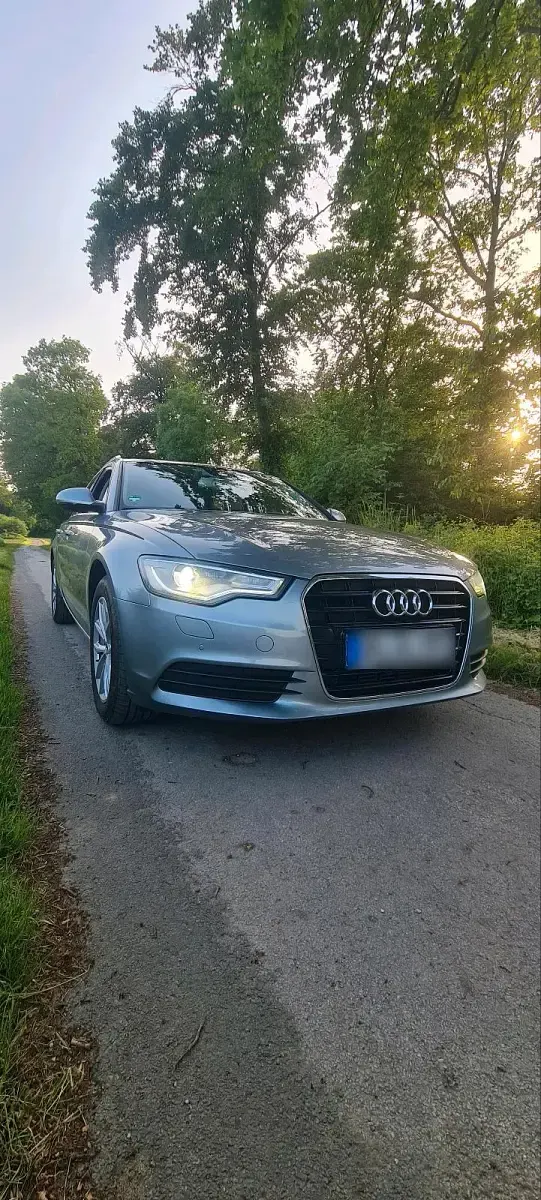 Gebraucht Audi A6 177 PS (130 kW) 2012 Andere farben Kombi