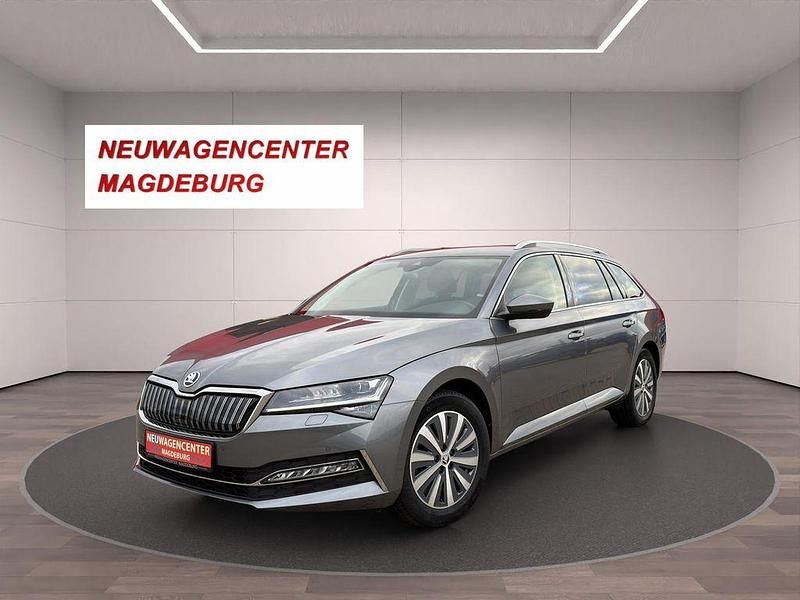 Gebraucht Skoda Superb Style 218 PS (160 kW) 2024 Graphitegrau metallic Kombi