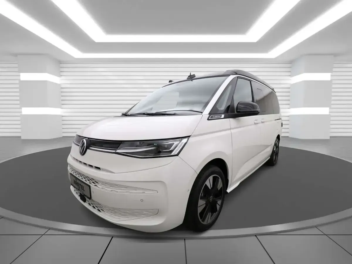 Gebraucht VW T7 California 150 PS (110 kW) 2024 Candyweiß Van