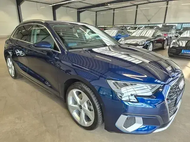 Gebraucht Ford Focus ST-Line 180 PS (132 kW) 2019 Rubyrotmet Limousine