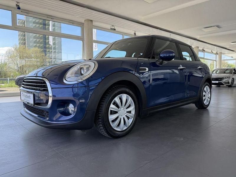 Usado Mini Cooper 136 HP (100 kW) 2017 Azul Citadino