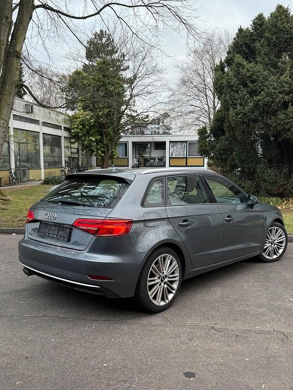 Gebraucht Audi A3 184 PS (135 kW) 2017 Grau Kleinwagen