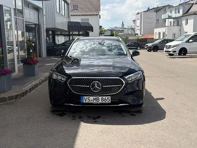 Gebraucht Mercedes E220 197 PS (144 kW) 2026
