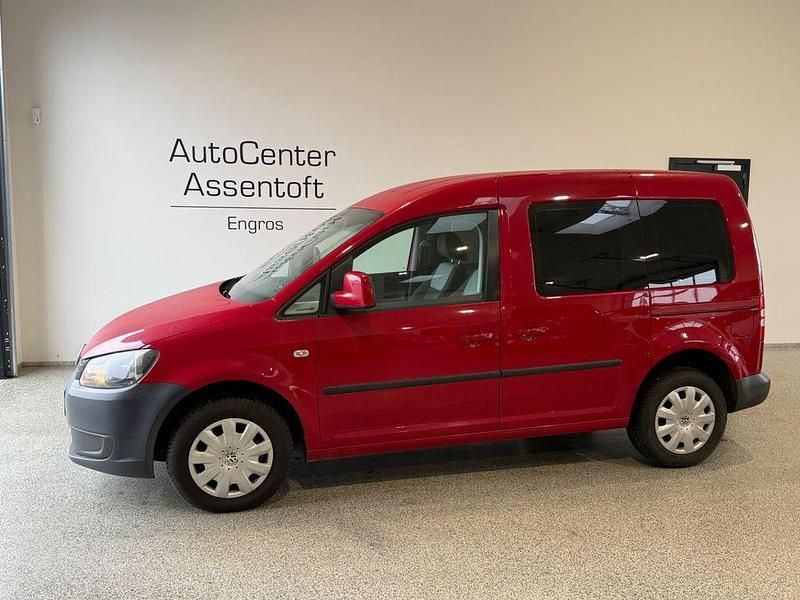Gebraucht VW Caddy Trendline 75 PS (55 kW) 2012 Rot Van / Kleinbus