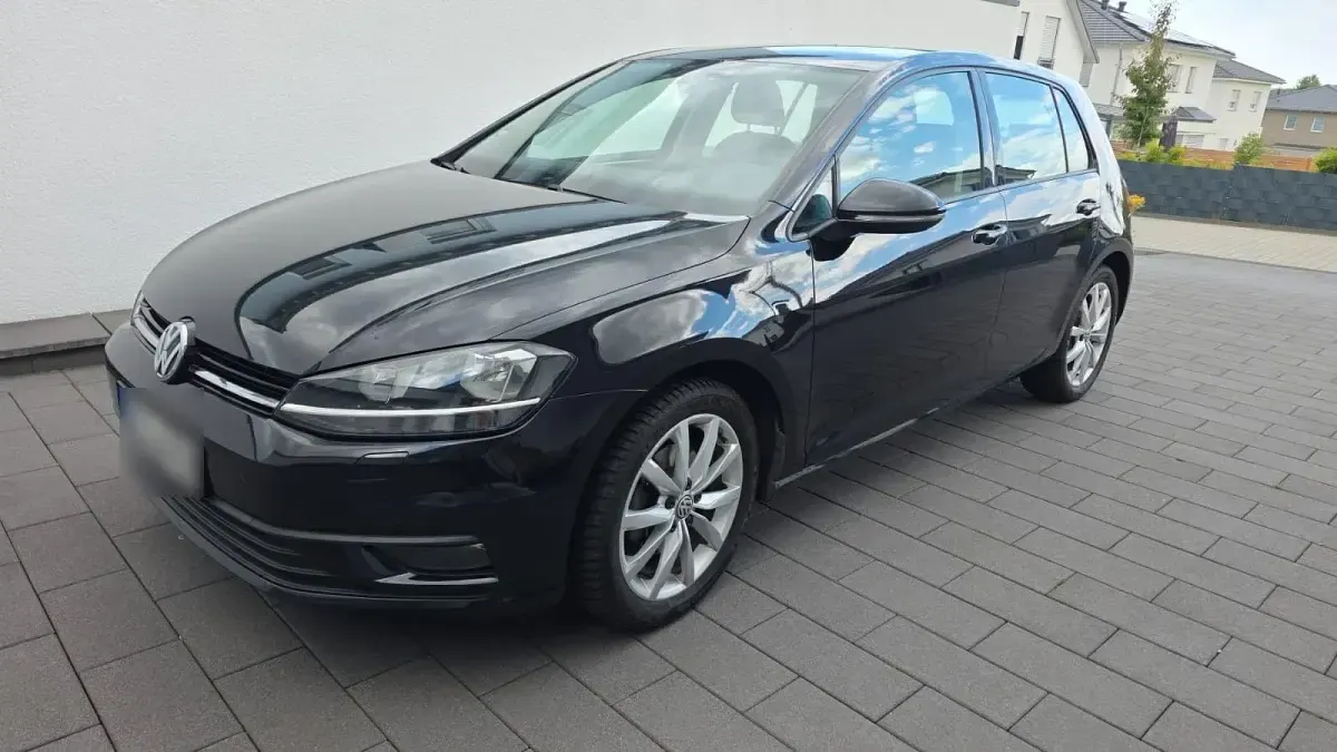 Gebraucht VW Golf VII 116 PS (85 kW) 2017 Schwarz Limousine