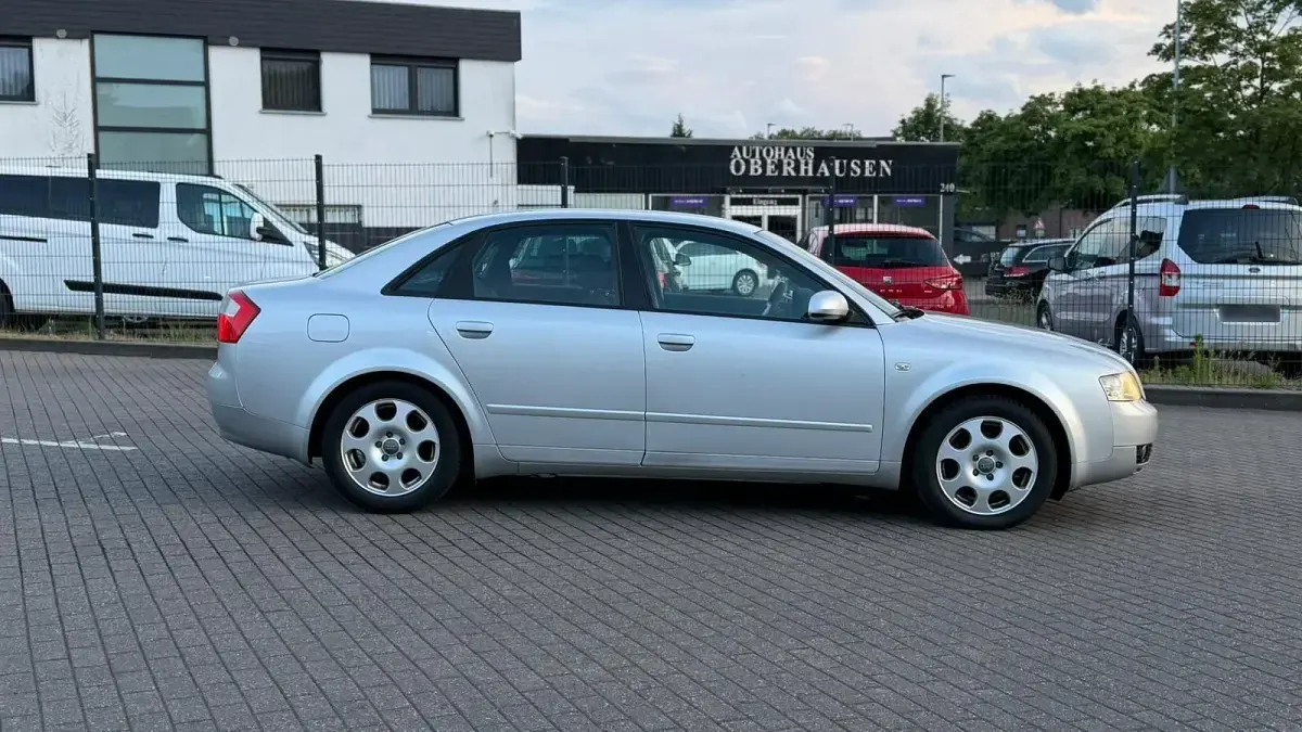 Gebraucht Audi A4 131 PS (96 kW) 2004 Grau Limousine