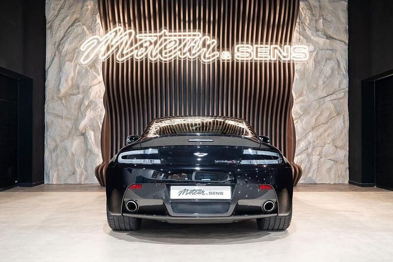 Gebraucht Aston Martin V12 Vantage 572 PS (420 kW) 2015 Schwarz Coupé
