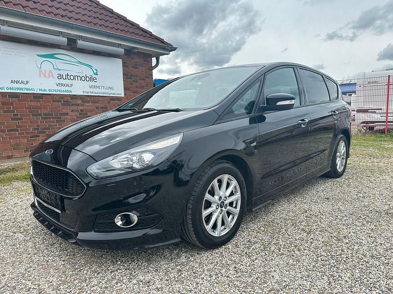 Schwarz Gebraucht 2018 Ford S-MAX ST-Line Van / Kleinbus | 9.990 € (Fairer Preis) - Bild 1/4