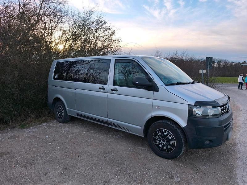 Gebraucht VW Transporter 140 PS (102 kW) 2015 Grau Van