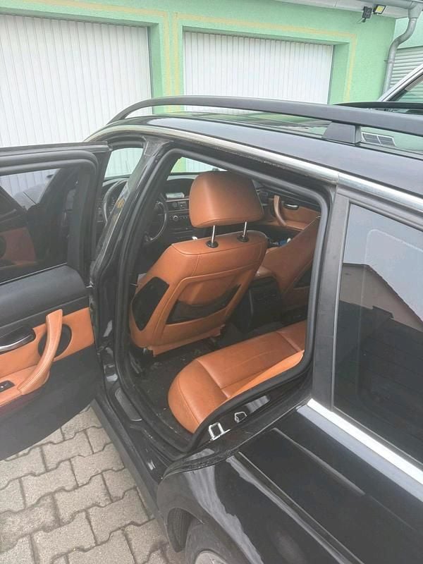 Gebraucht BMW 330 231 PS (169 kW) 2007 Schwarz Kombi