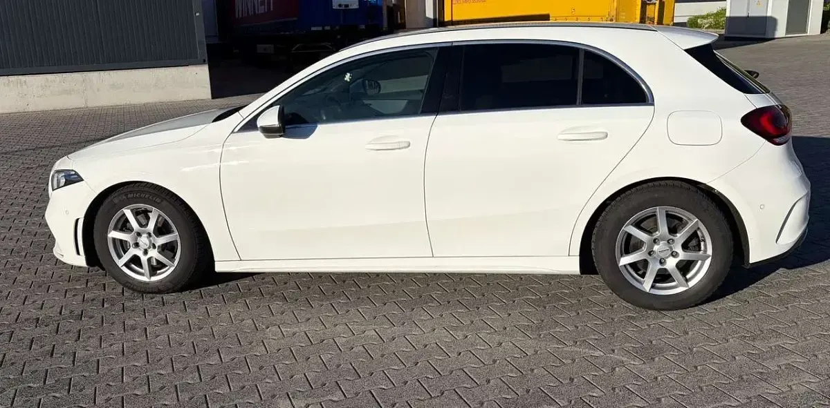 Gebraucht Mercedes A200 AMG line 163 PS (119 kW) 2018 Weiß Kombi