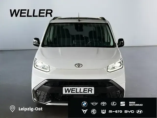 Gebraucht Toyota Proace Verso City 131 PS (96 kW) 2024 Weiss Kombi