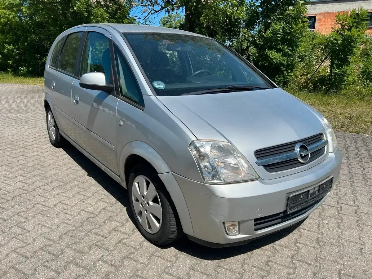 Gebraucht Opel Meriva 125 PS (91 kW) 2003 Silber Van / Kleinbus