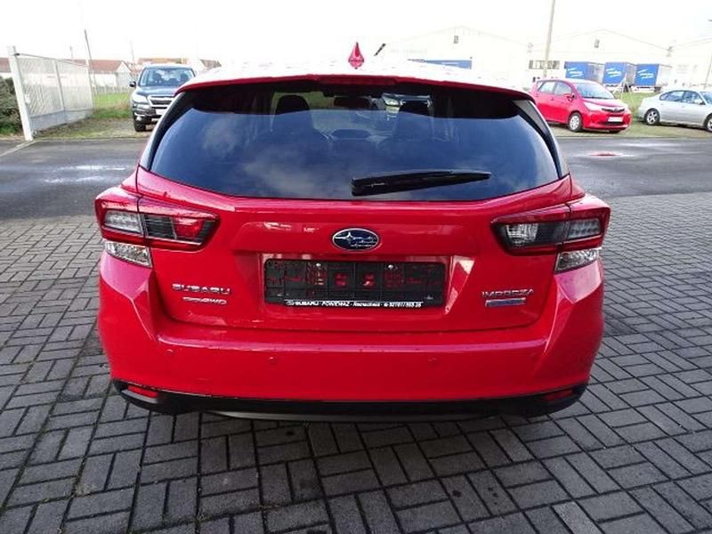 Gebraucht Subaru Impreza Platinum 150 PS (110 kW) 2024 Rot (metallic) Limousine
