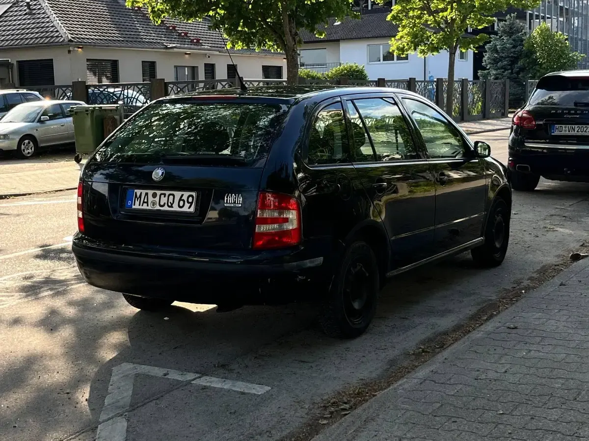Gebraucht Skoda Fabia 86 PS (63 kW) 2009 Schwarz Kleinwagen