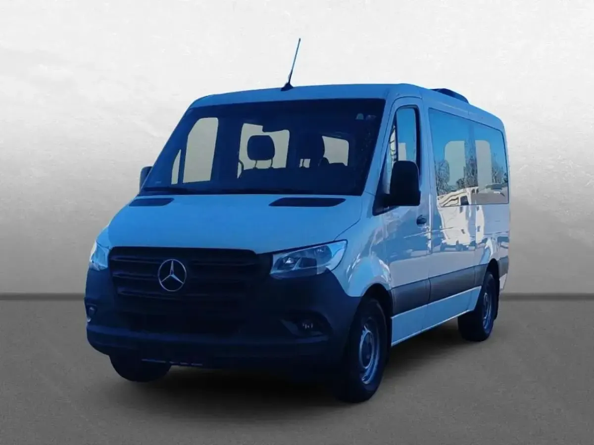 Używany Mercedes Sprinter 170 KM (125 kW) 2023 Biały Van
