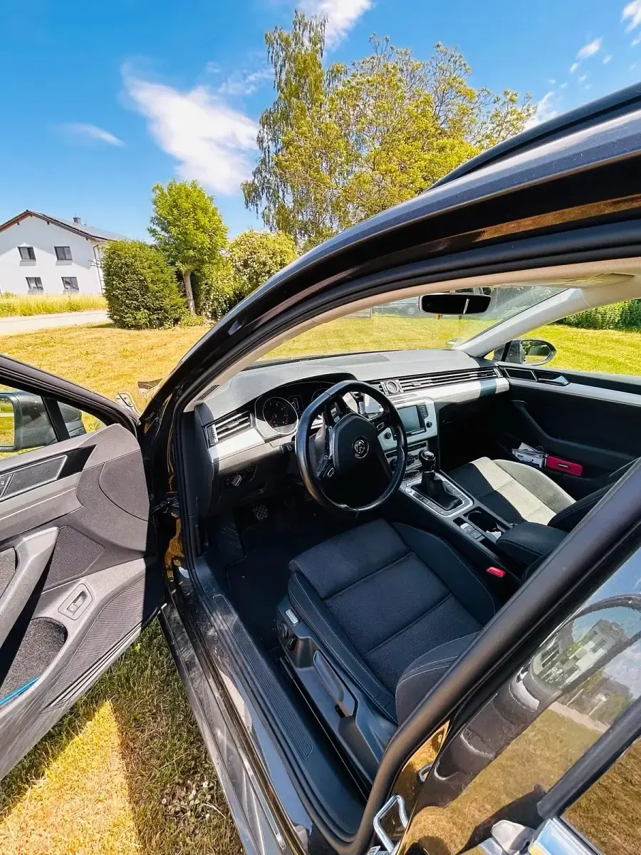 Gebraucht VW Passat 150 PS (110 kW) 2015 Braun Kombi