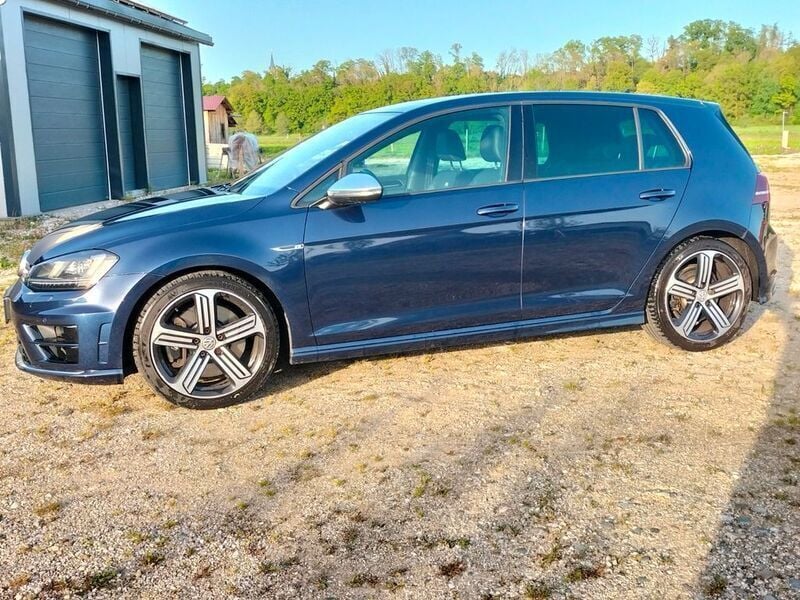 Blau Gebraucht 2016 VW Golf VII R Limousine | 20.999 € (Guter Preis) - Bild 1/4