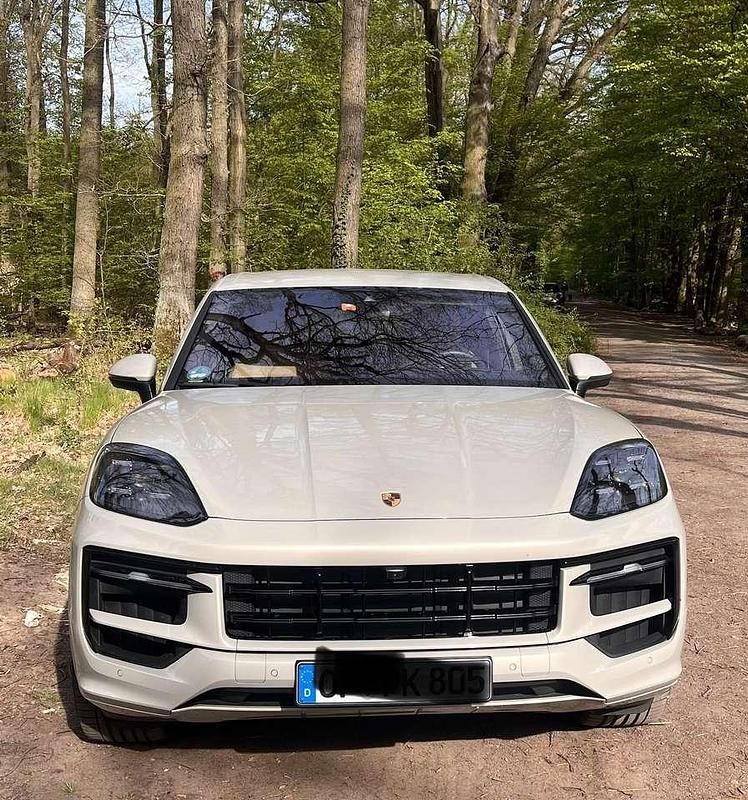 Second-hand Porsche Cayenne Basis 340 CP (250 kW) 2024 SUV