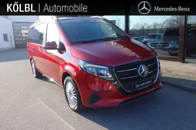 Hyazinthrot Gebraucht 2024 Mercedes V220 Style Van / Kleinbus | 64.980 € - Bild 1/4
