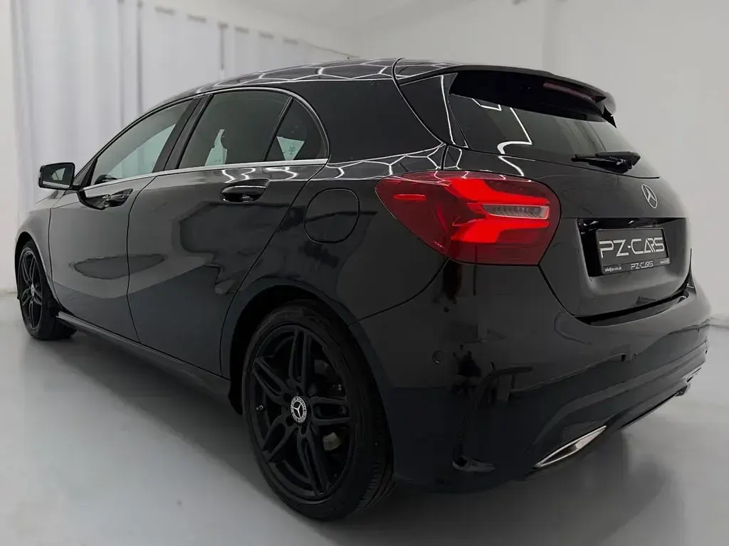Gebraucht Mercedes A180 AMG line 122 PS (89 kW) 2015 Schwarz Kleinwagen