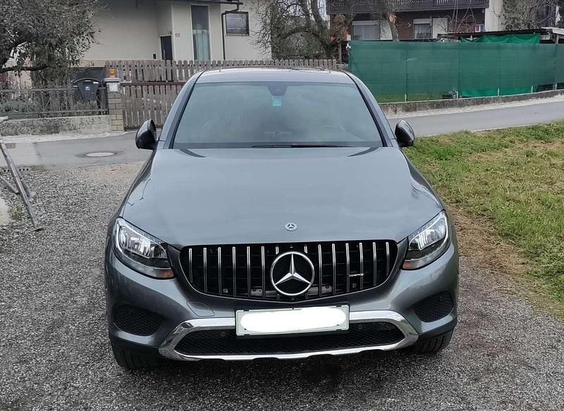 Gebraucht Mercedes GLC350 Exclusive 320 PS (235 kW) 2017 Grau Coupé