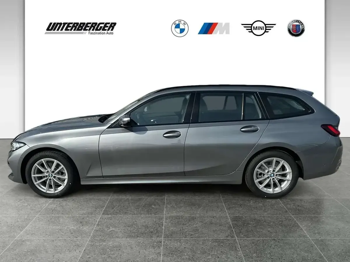 Neu BMW 320 Sport Line 190 PS (139 kW) 2025 Skyscraper grau metallic Kombi