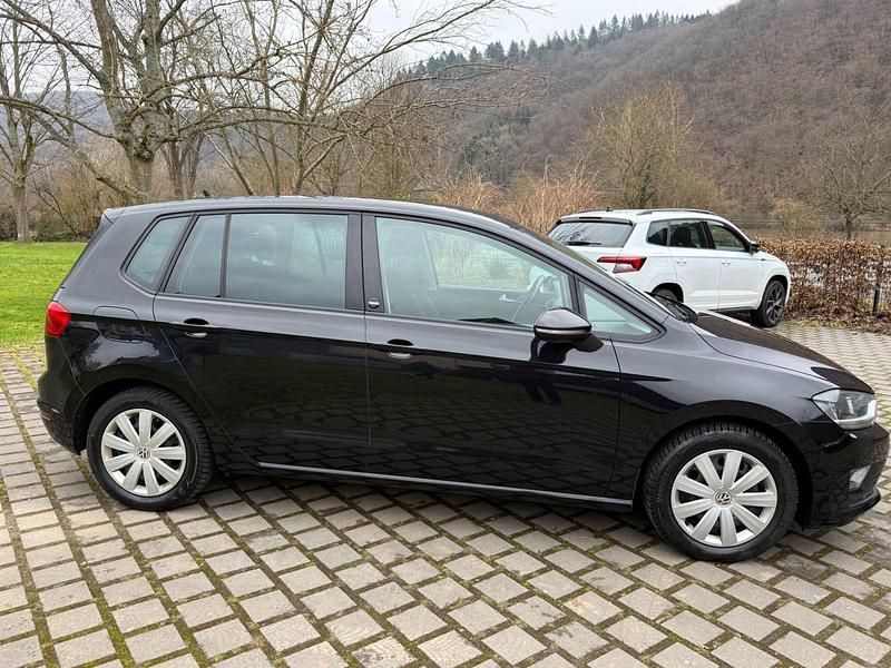 Gebraucht VW Golf Sportsvan 125 PS (91 kW) 2017 Schwarz Van / Kleinbus